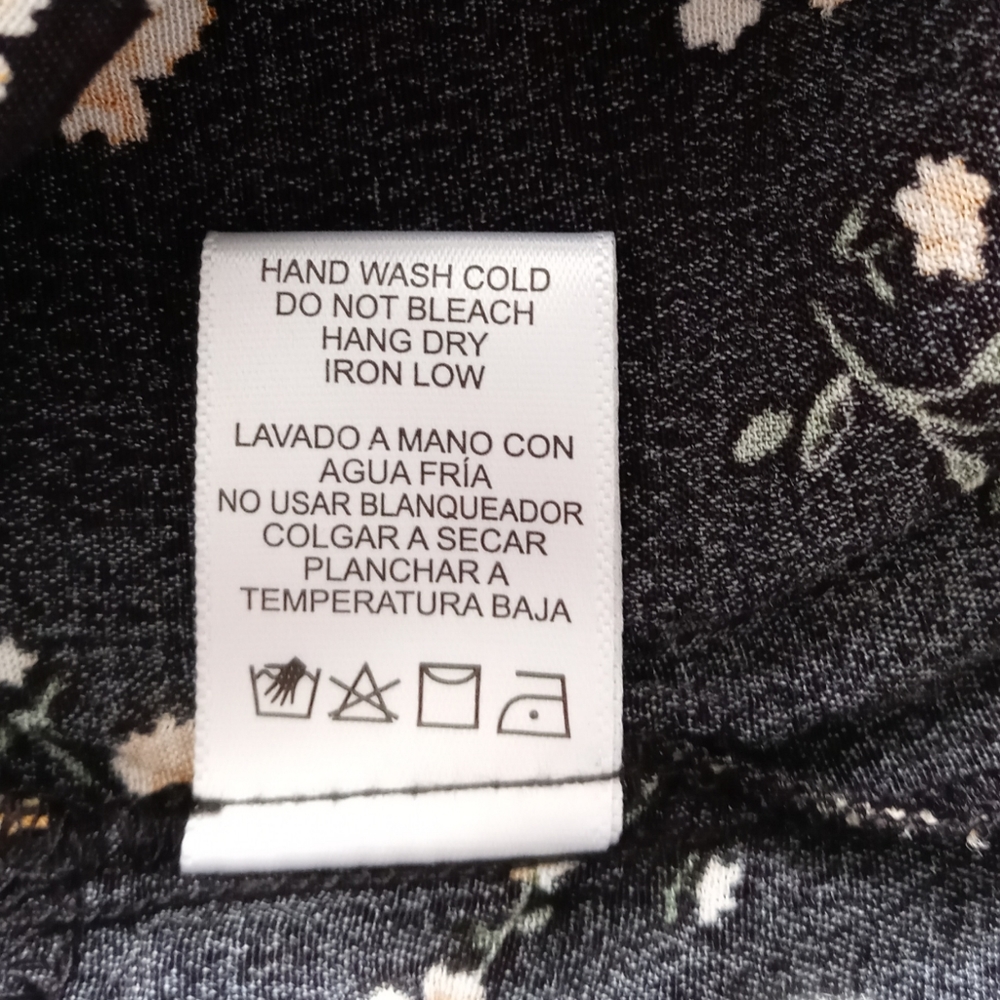 NWOT- LOVE TREE CROPPED LONG SLEEVE BLOUSE. SIZE S. COLOR BlACK, YELLOW - Picture 4 of 15